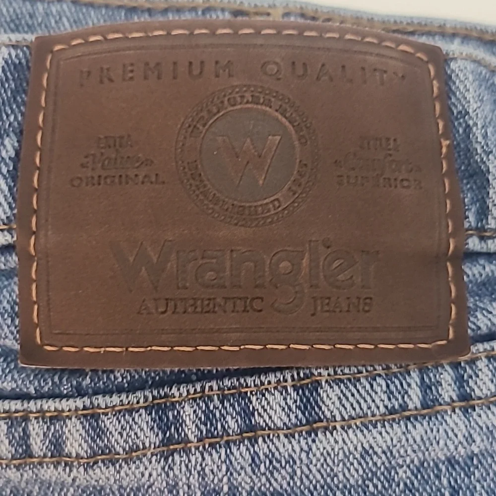 2 Wrangler‎ Men's Straight Blue Jeans Size 42X30
